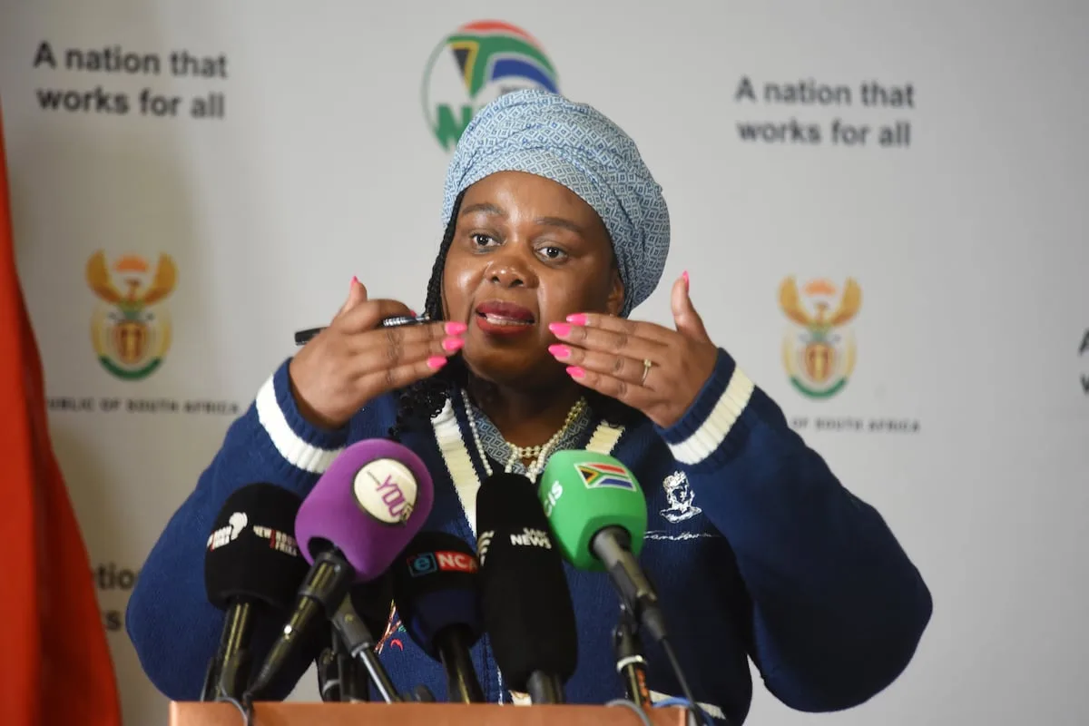 ‘A crime is a crime’: Kubayi condemns asylum protest violence