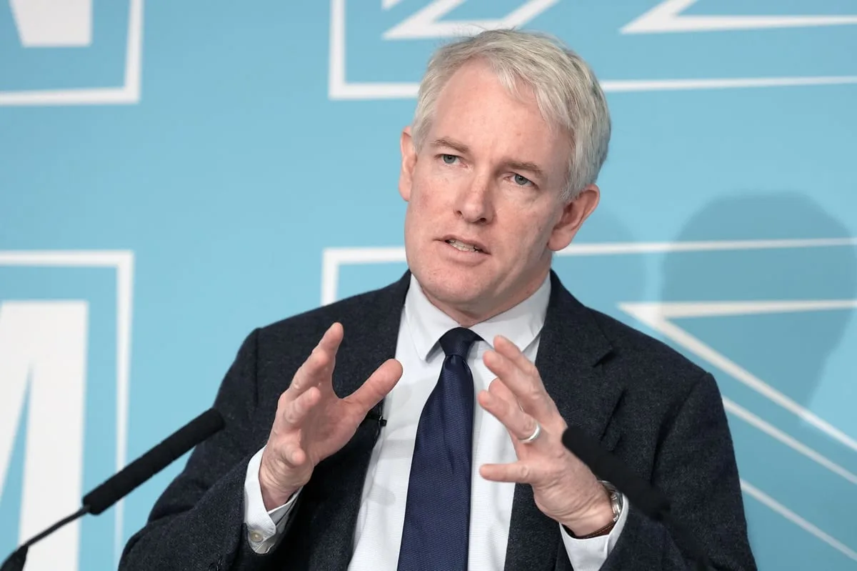 Reform pledge immigration spot checks and £10k fines at Irish border