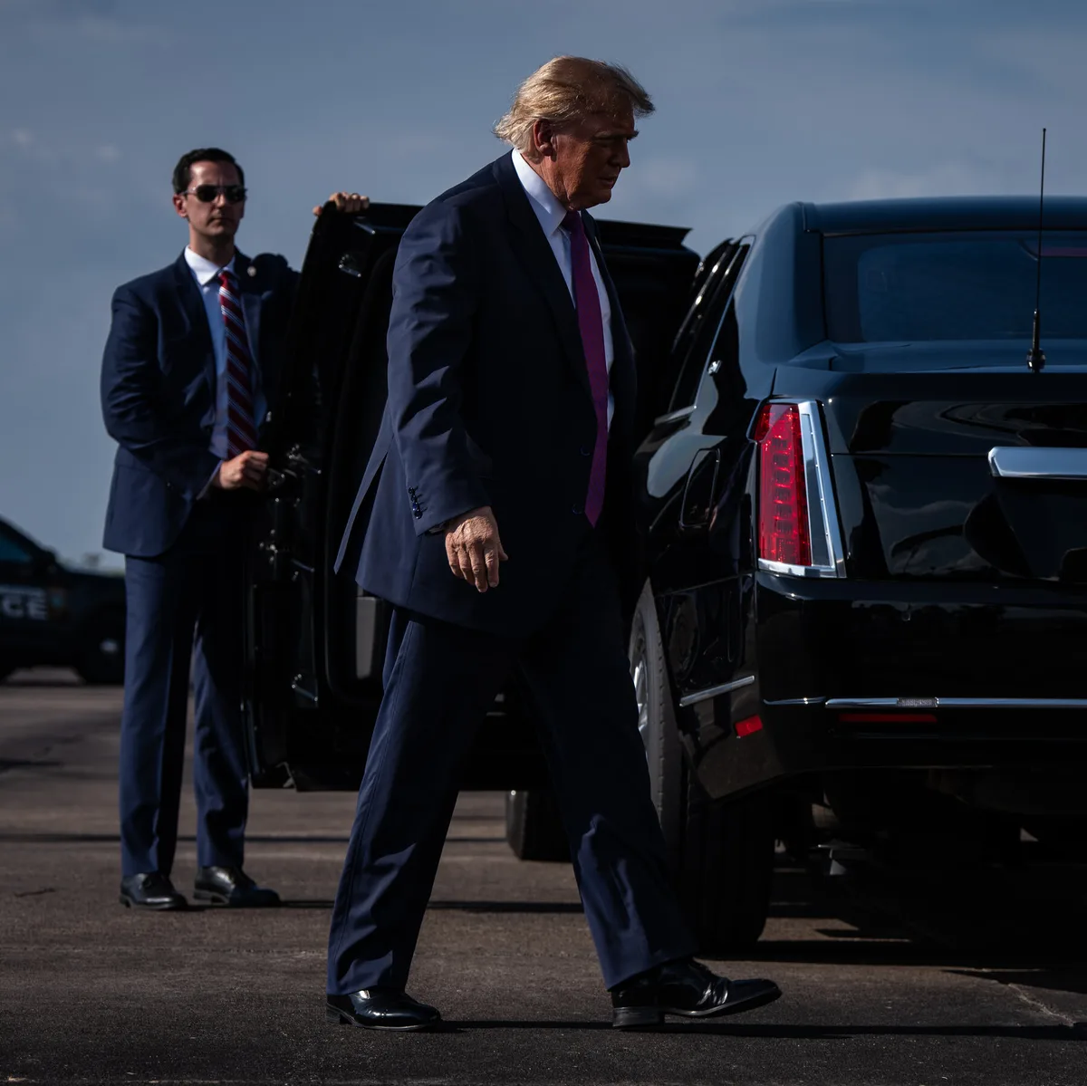 High Debt and Rising Prices Catch Up to Trump, as Midterms Near