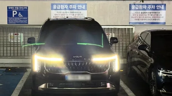 김민석, 응급환자 전용구역에 주차... 순직 소방관 조문 중 또 논란