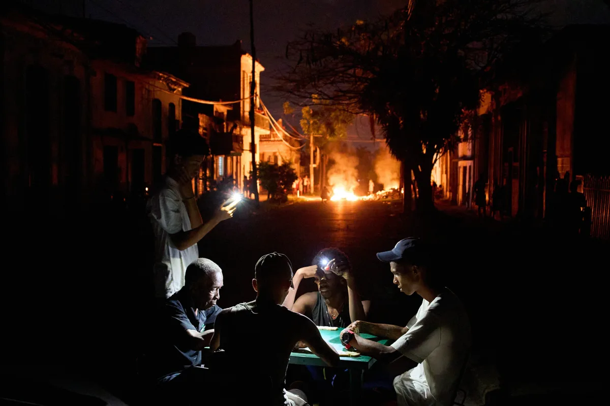 La crisis eléctrica en Cuba que acumula ocho apagones totales en 2026 y las soluciones improvisadas que surgieron en cada rincón del país