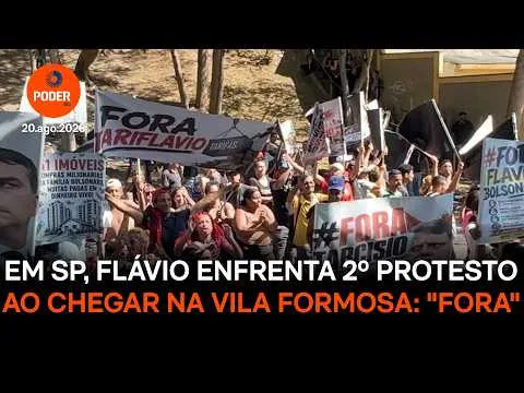 Em SP, Flávio enfrenta 2º protesto ao chegar na Vila Formosa