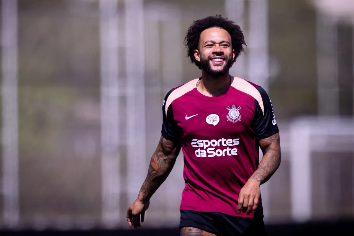 Memphis pode voltar a ser titular do Corinthians após mais de cinco meses
