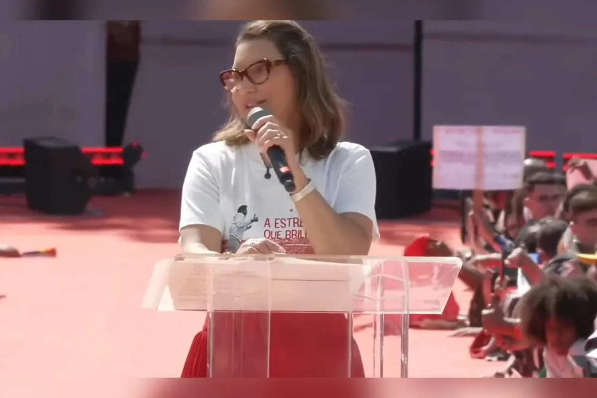 Janja homenageia Marisa e reforça apoio feminino a Lula: "Admiração"