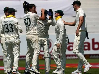 Australia takes control of 1st cricket test vs South Africa, leads by 139 runs at stumps