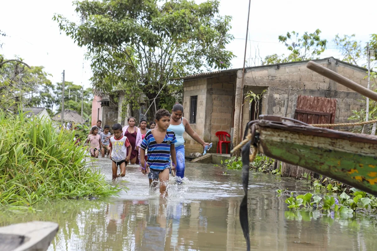 Lluvias y crecidas agravaron la emergencia en Chocó, Pereira, Buenaventura y otras zonas tras el terremoto en Colombia