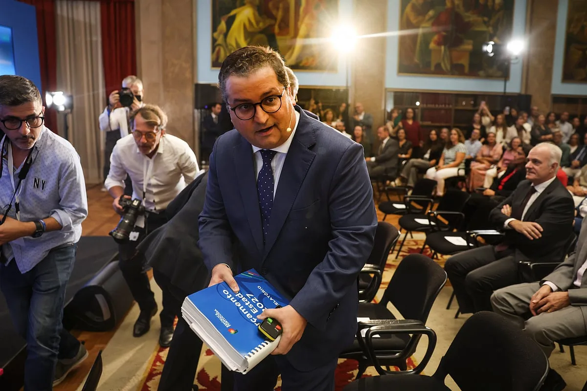 Finanças dizem que estão a preparar o país para o caso de uma "crise externa"