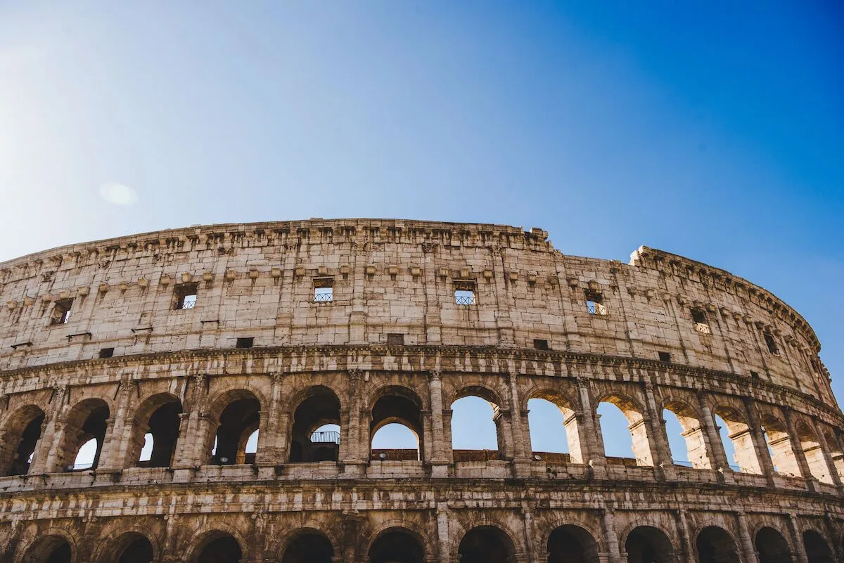 Nem todos os caminhos iam dar a Roma — e também não eram tão direitos