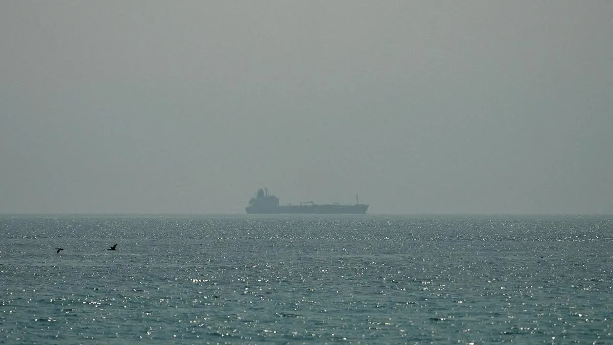 At least three Indian oil companies plan to avoid ships on Iran’s new blacklist: report
