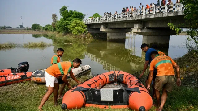 Treze crianças morrem em naufrágio no rio Ganges na Índia