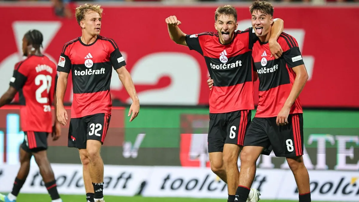 2. Fußball-Bundesliga: 1. FC Nürnberg stellt Startrekord ein - Stürmer Zoma bleibt