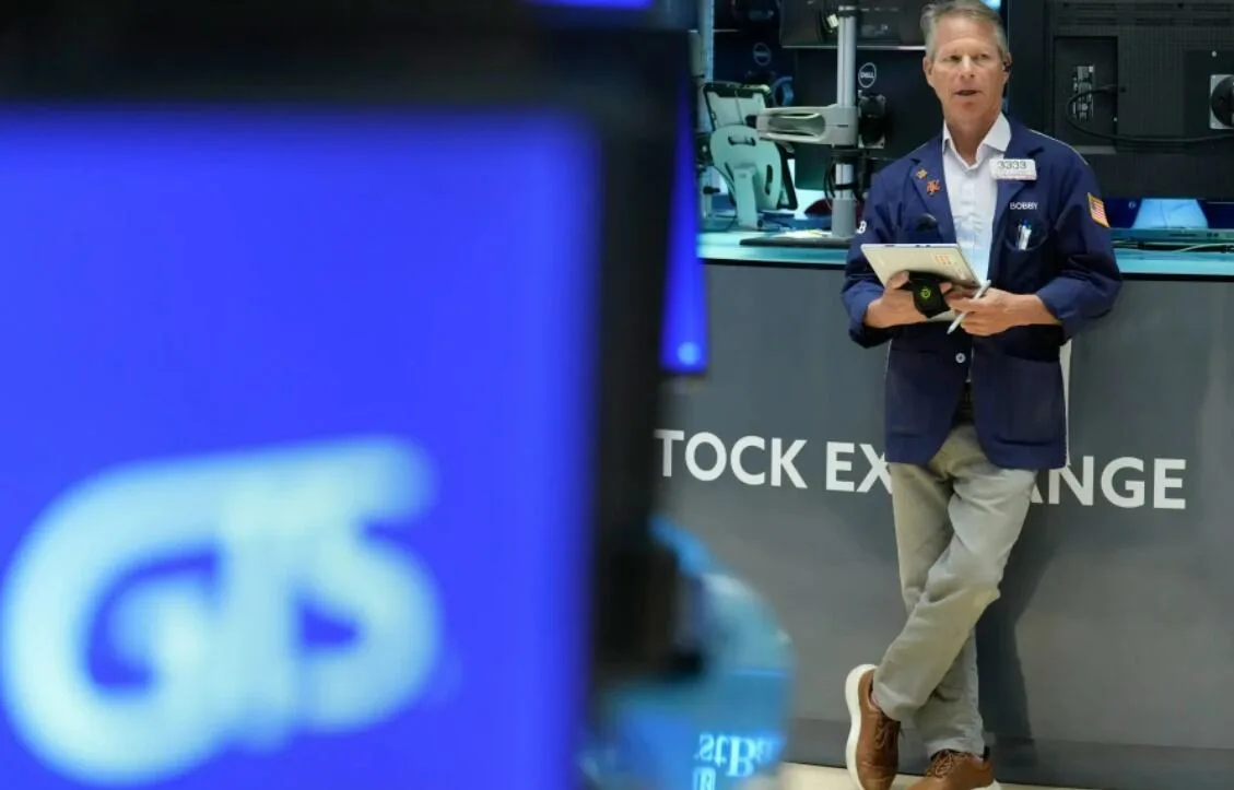 Wall Street abre mixto en medio de rotación de activos: ¿Cómo opera HOY?