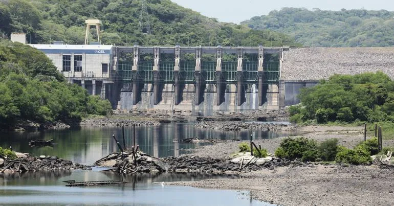 Governo do Equador declara alerta vermelho nacional