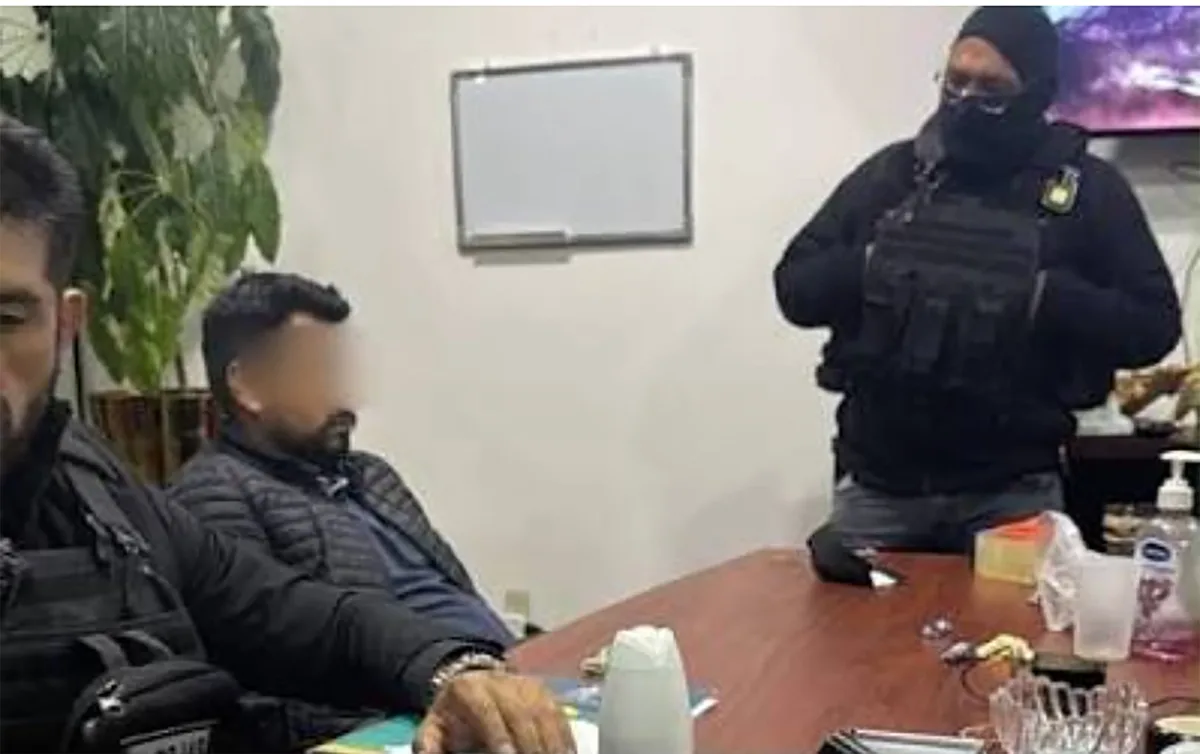 Aprehenden al hombre que huyó con dinero en medio de un allanamiento a un inmueble vinculado a Fernando Cerimedo
