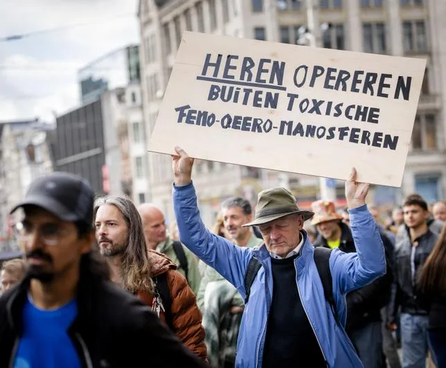 À Amsterdam, une manifestation pour les femmes, mais sans elles