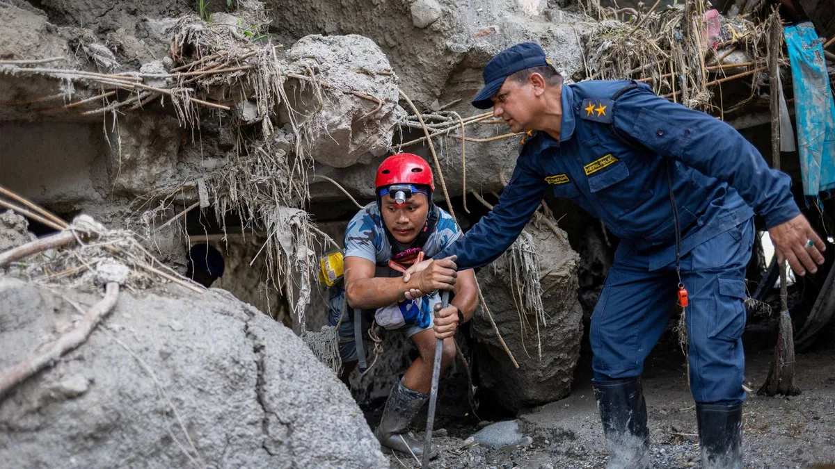 Nepal eleva a 1.355 los muertos y mantiene en casi 5.000 los desaparecidos tras la riada