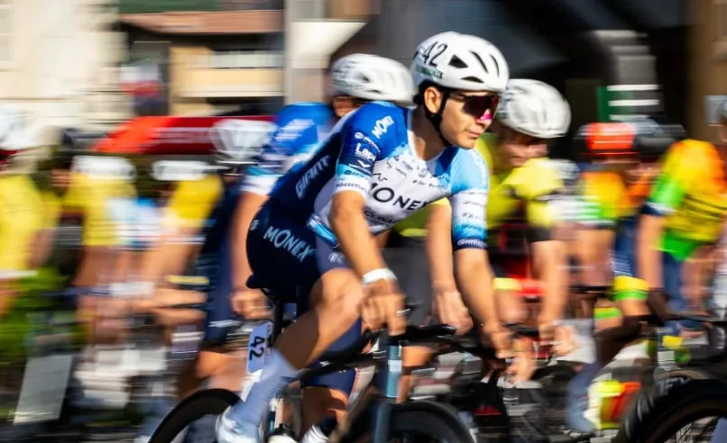 Santiago Moreno, ciclista mexicano, se mete entre los mejores de la 2 Giorni di Vertova