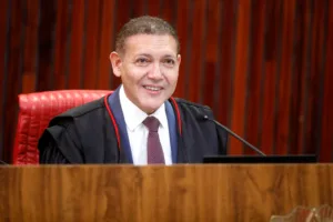 Nunes Marques libera ‘Exército do Lula’ após campanha registrar canal