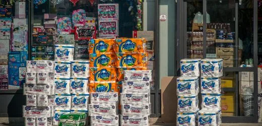 Zollstreit: Verbrauchern in den USA drohen hohe Preise fürs Klopapier