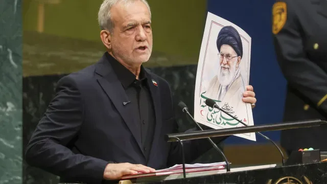 Presidente iraniano avisa que a "paz não virá do campo de batalha"
