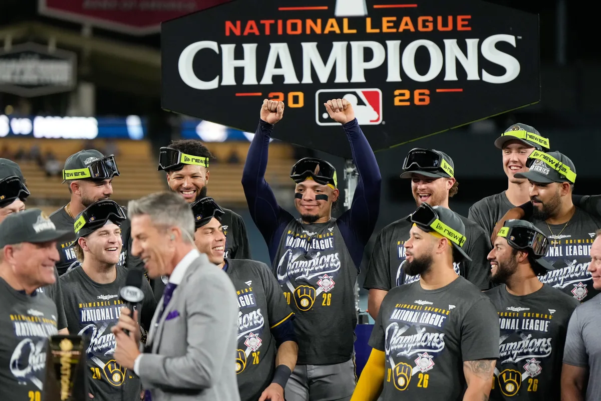 Brewers sweep the Dodgers to reach the World Series for the first time since 1982
