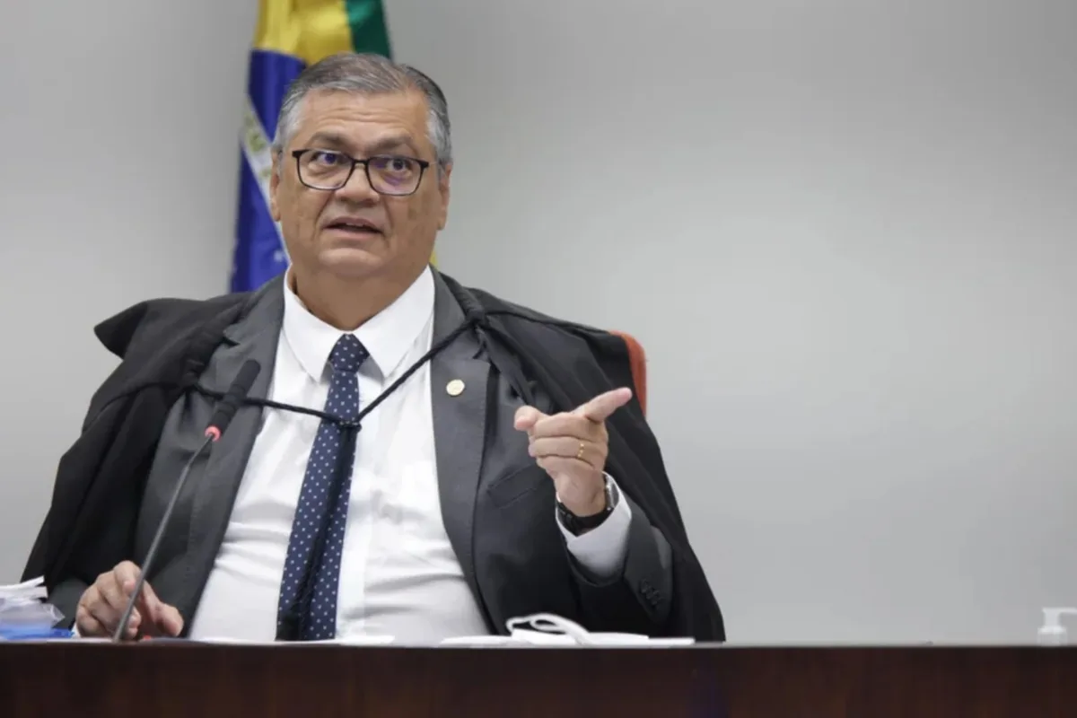 Dino autoriza PF a acessar dados sobre produtora do filme Dark Horse