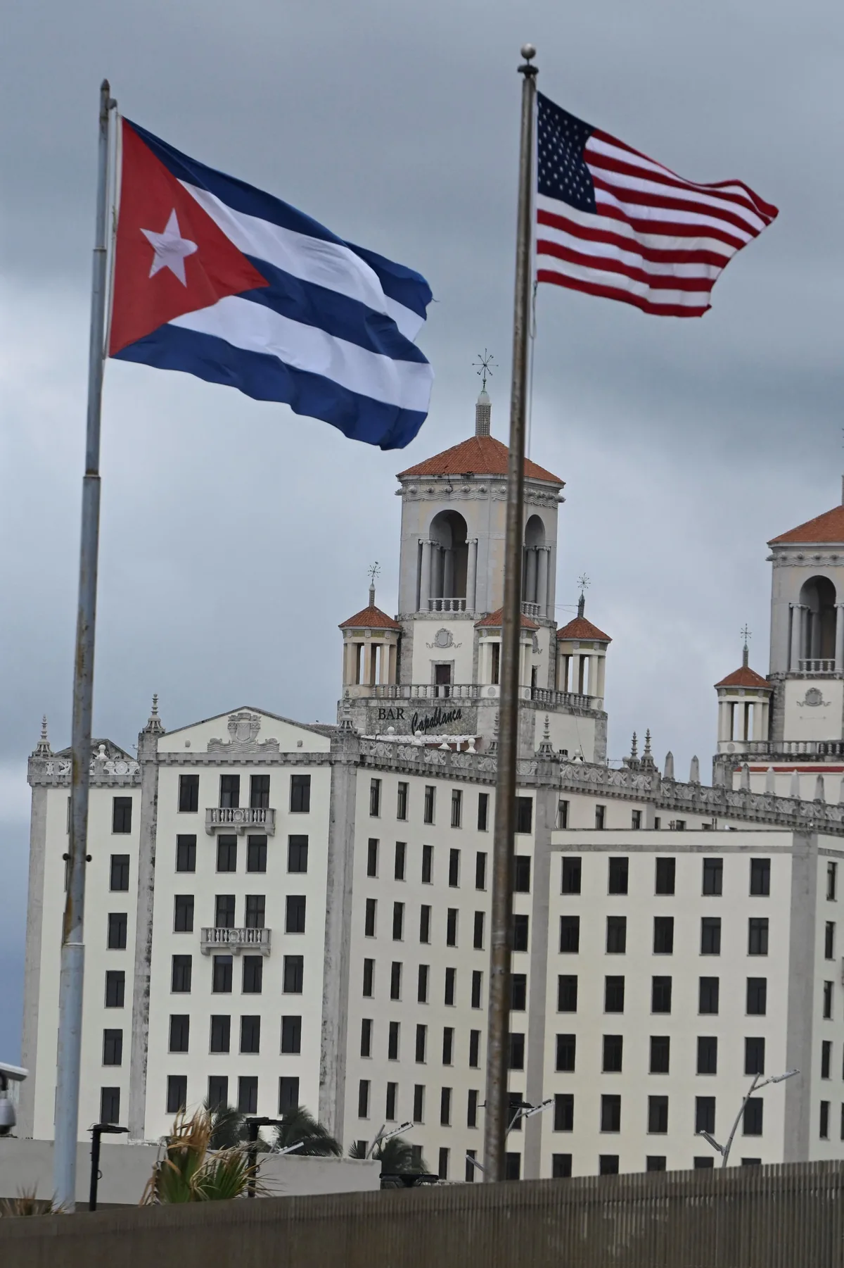 Estados Unidos ofreció petróleo e inversiones a Cuba a cambio de la salida de Díaz-Canel y la privatización de Cupet