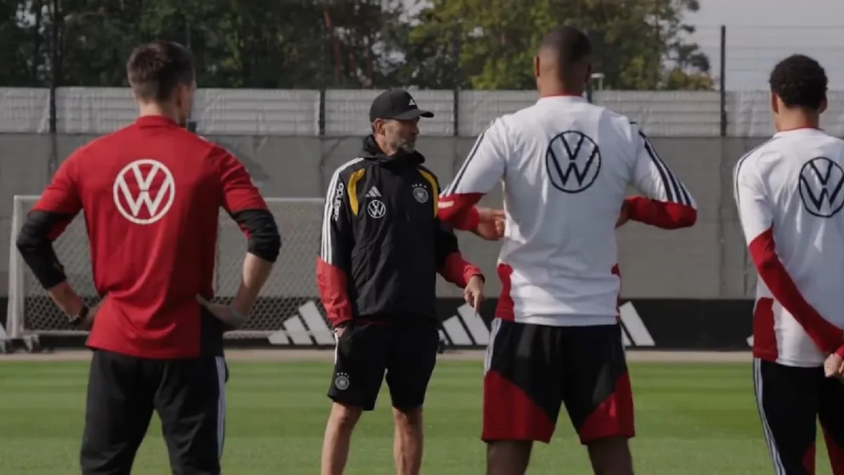 DFB-Ära beginnt - Erste Klopp-Ansprache an seine DFB-Stars