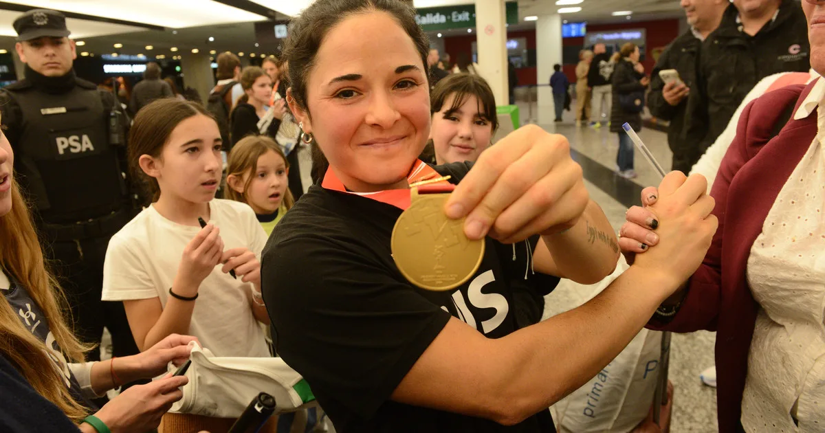 Majo Granatto tras la llegada de Las Leonas a Argentina: "Todo lo que vivimos y lo que trabajamos fue para que esto sea posible"