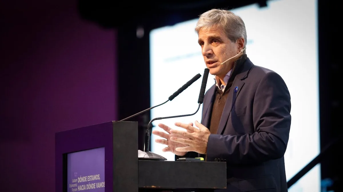Luis Caputo dará una conferencia de prensa para anunciar medidas antes del debate clave en Diputados