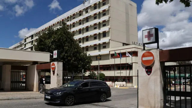 ULS do Algarve reforça hospitais de Faro e Portimão com 136 profissionais