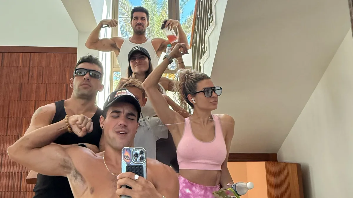 La dieta de Óscar y Mario Casas, revelada por su hermana Sheila: “Demasiado pollo con arroz y postres con mucho chocolate”