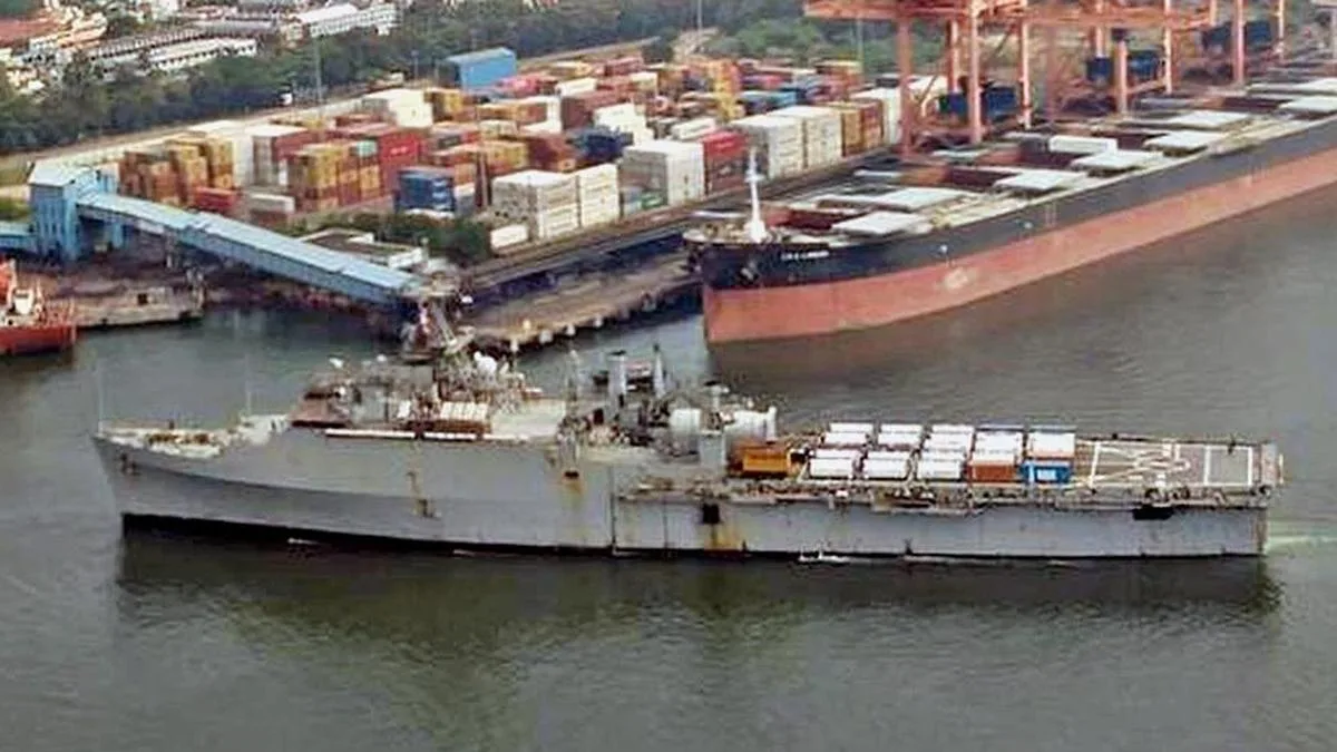 HSL docks Navy’s largest amphibious warship INS Jalashwa for major refit