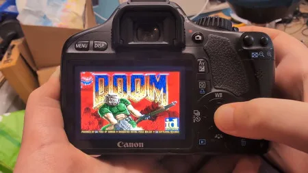 Doom auf der DSLR und Parrs Vermächtnis – die Fotonews der Woche KW 34