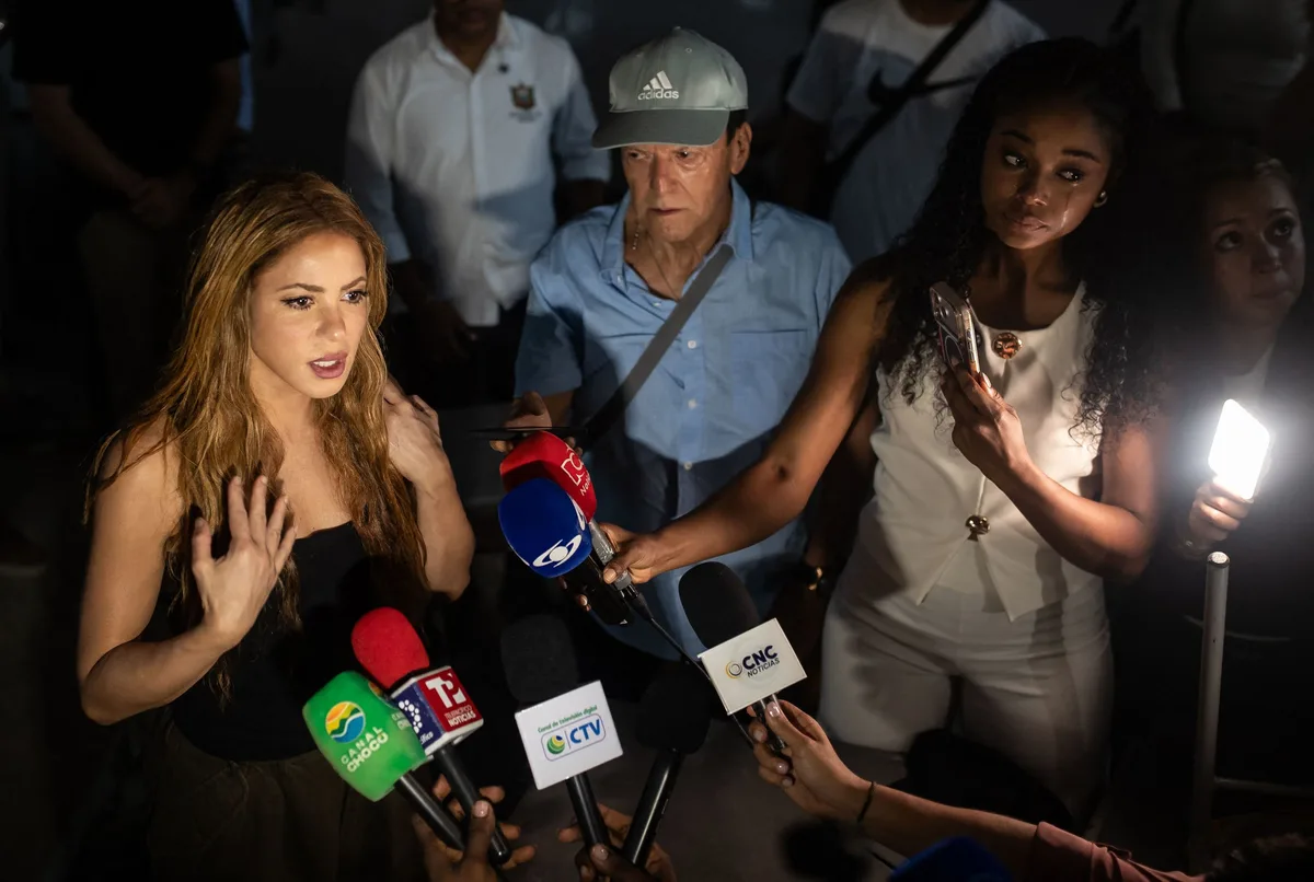 Shakira reconstruirá la universidad y diez colegios afectados por el terremoto en Chocó