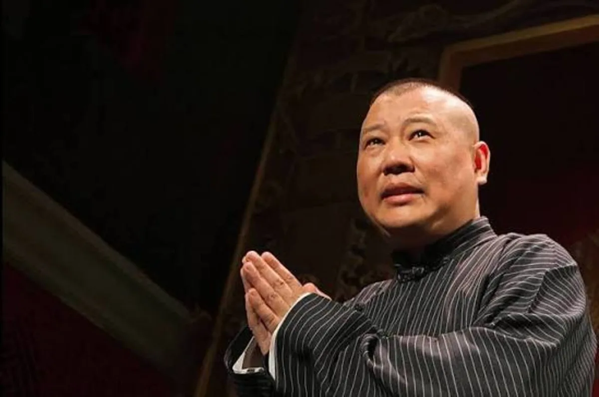 China investiga comediante por satirizar canção “revolucionária”