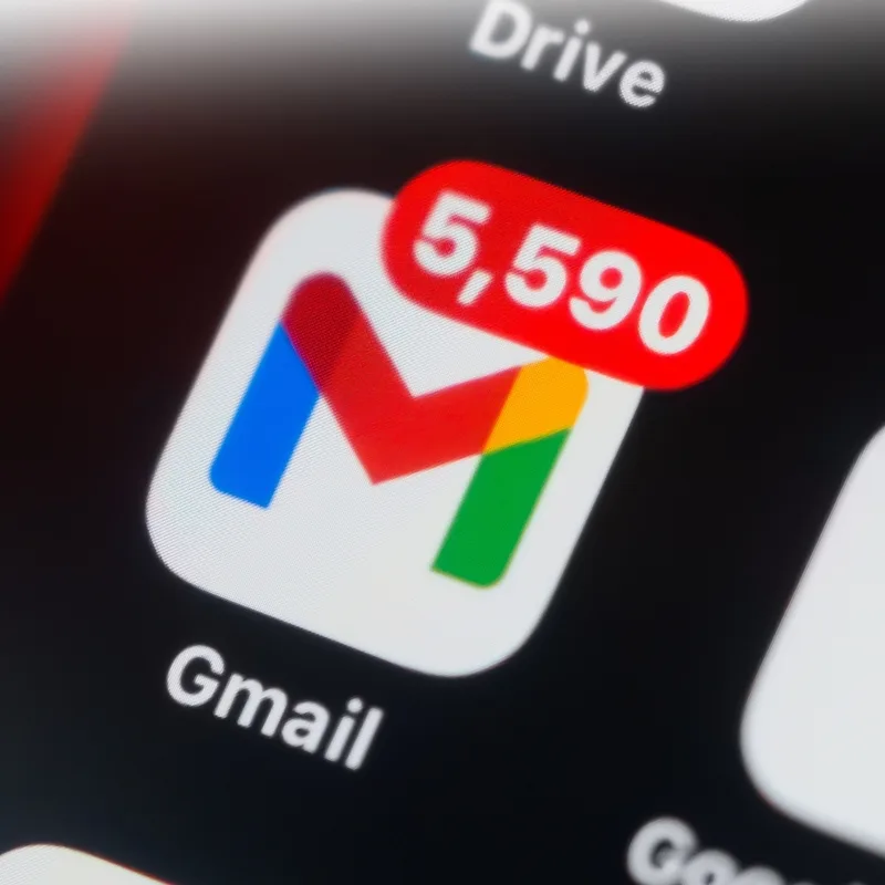 Actualité : Gmail fait fondre la batterie de votre smartphone ? Ces réglages devraient résoudre le problème