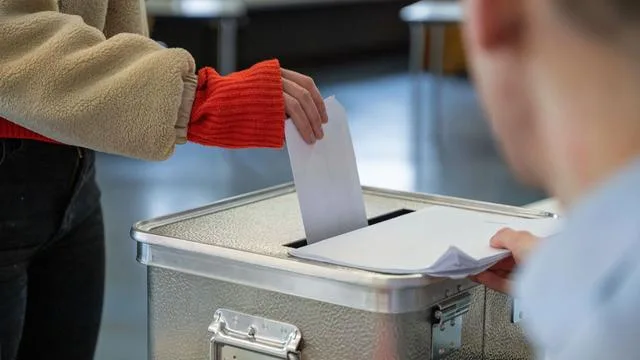 Deutsches Zentrum für Integrations- und Migrationsforschung: Wähler mit Einwanderungsgeschichte wenden sich von Parteien ab