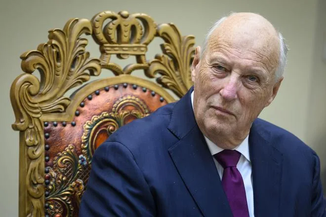 El rey Harald V de Noruega hospitalizado en Oslo por una anemia