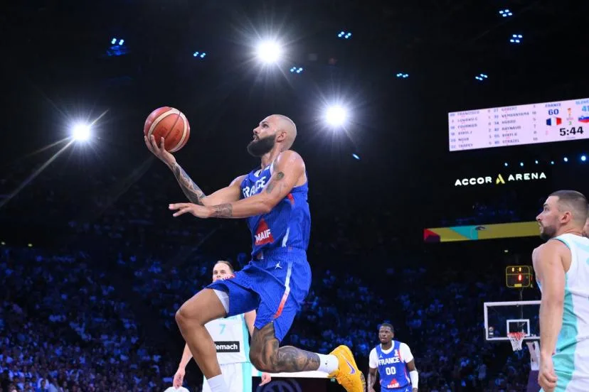 « Je peux être le joueur qui s'assure que tout est en ordre » : Evan Fournier version vieux sage avec les Bleus