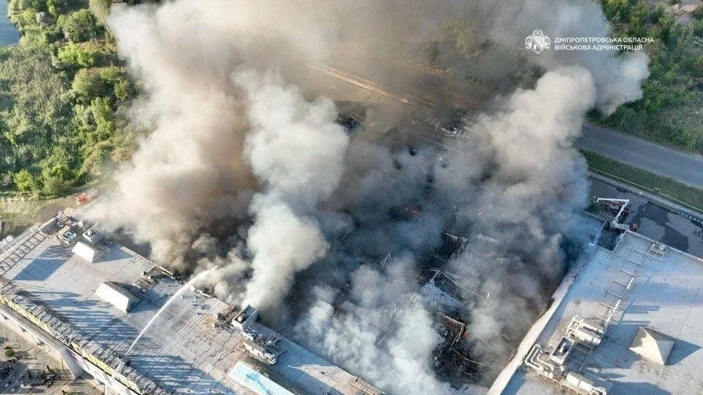 16 killed, 130 wounded as Russian drones strike mall in Zelenskyy's hometown