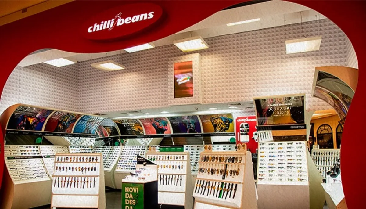Chilli Beans enfrenta dívida de quase R$ 100 milhões e se aproxima de crise grave