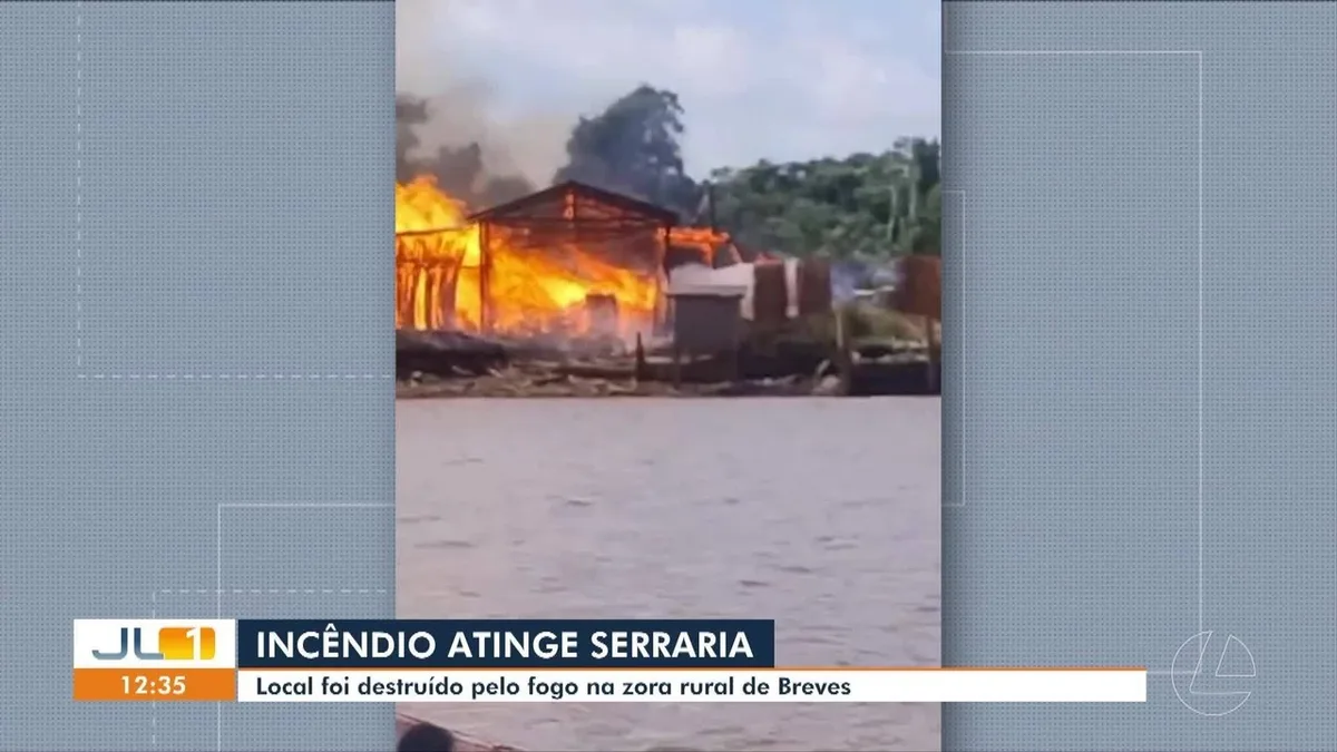 Incêndio destrói galpão de serraria em comunidade ribeirinha de Breves, no Marajó
