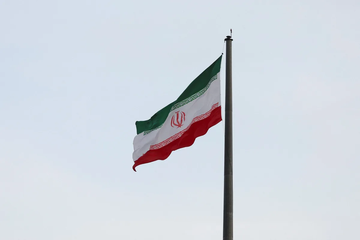 Iran : face à la menace de nouvelles frappes américaines, Téhéran renforce ses défenses