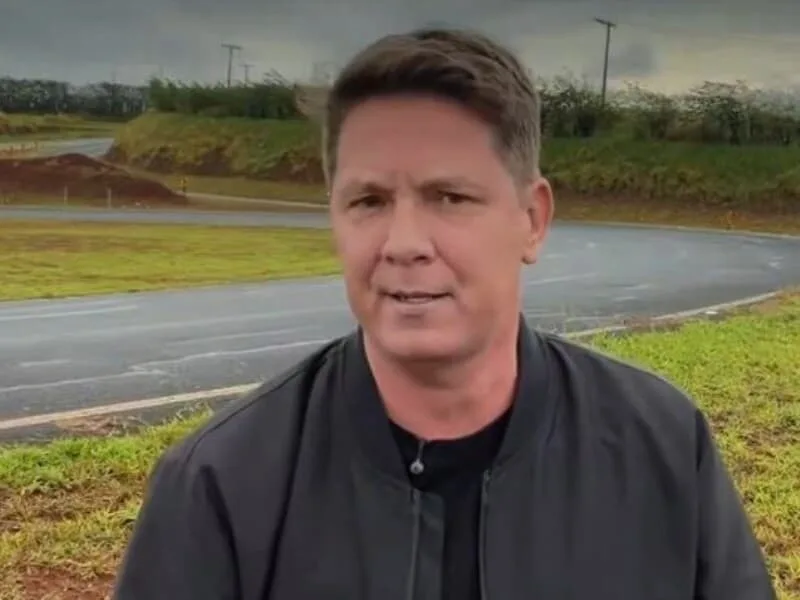 "Vou entregar cada documento", diz Mario Frias sobre caso Dark Horse