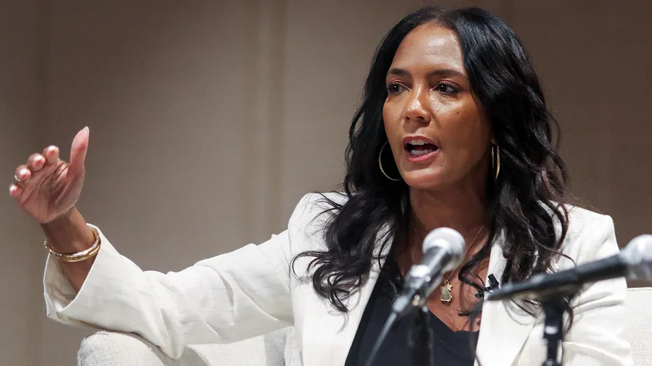 DHS issues scathing rebuke after former Atlanta Mayor Keisha Lance Bottoms touts cutting ties with ICE
