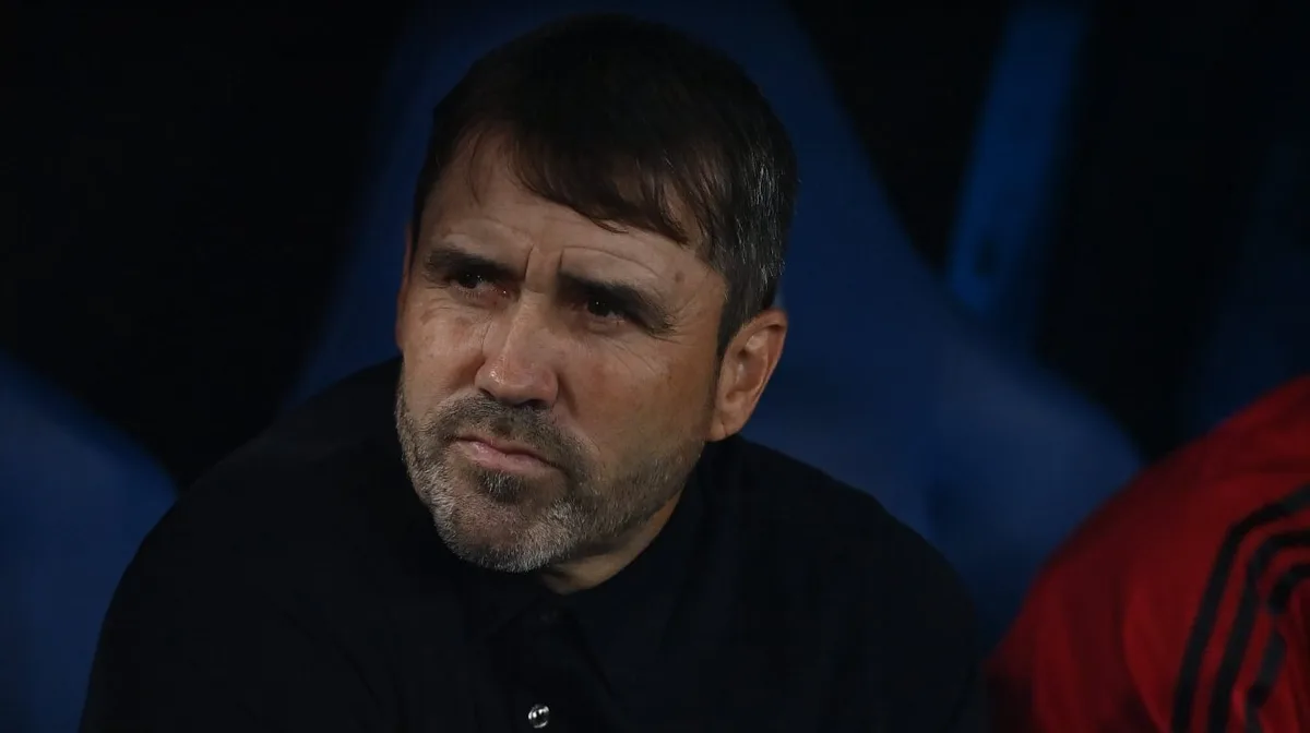 Eduardo Coudet dejó de ser el DT de River: se despide en una conferencia de prensa tras la eliminación de la Copa Sudamericana