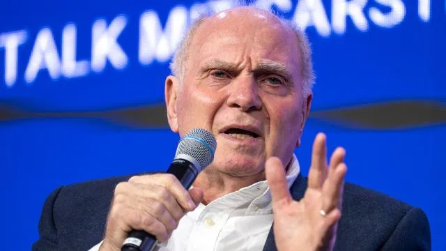Bayern-Ehrenpräsident: Hoeneß zu Klopp: Man darf nicht glauben, dass er Messias ist