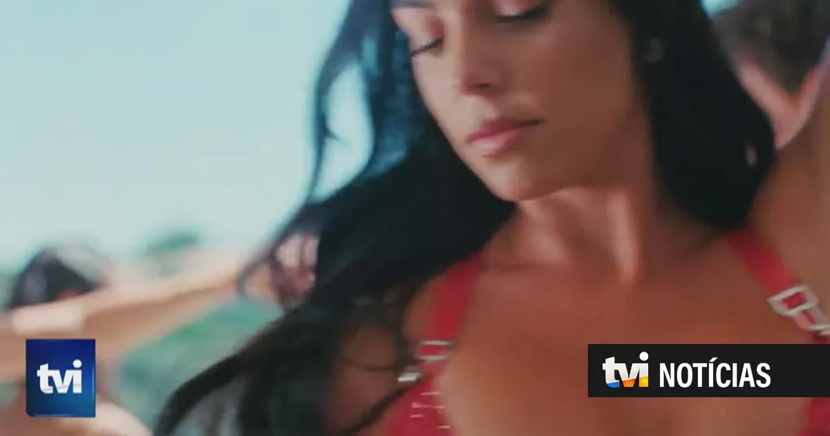 Georgina adota três filhos mais velhos de Cristiano Ronaldo