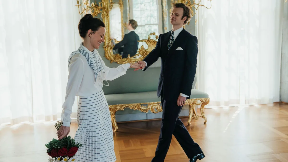 De los creadores del fenómeno 'Máxima', llega la serie sobre Silvia de Suecia, la azafata que se convirtió en reina